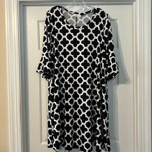 Black & White Dress Size 3XL